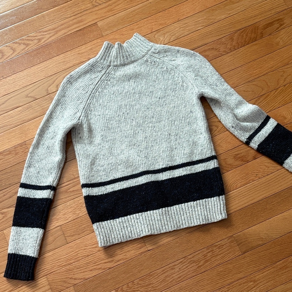 Vintage Heathered Grey and Navy Striped Turtleneck Sweater - Picture 6 of 6
